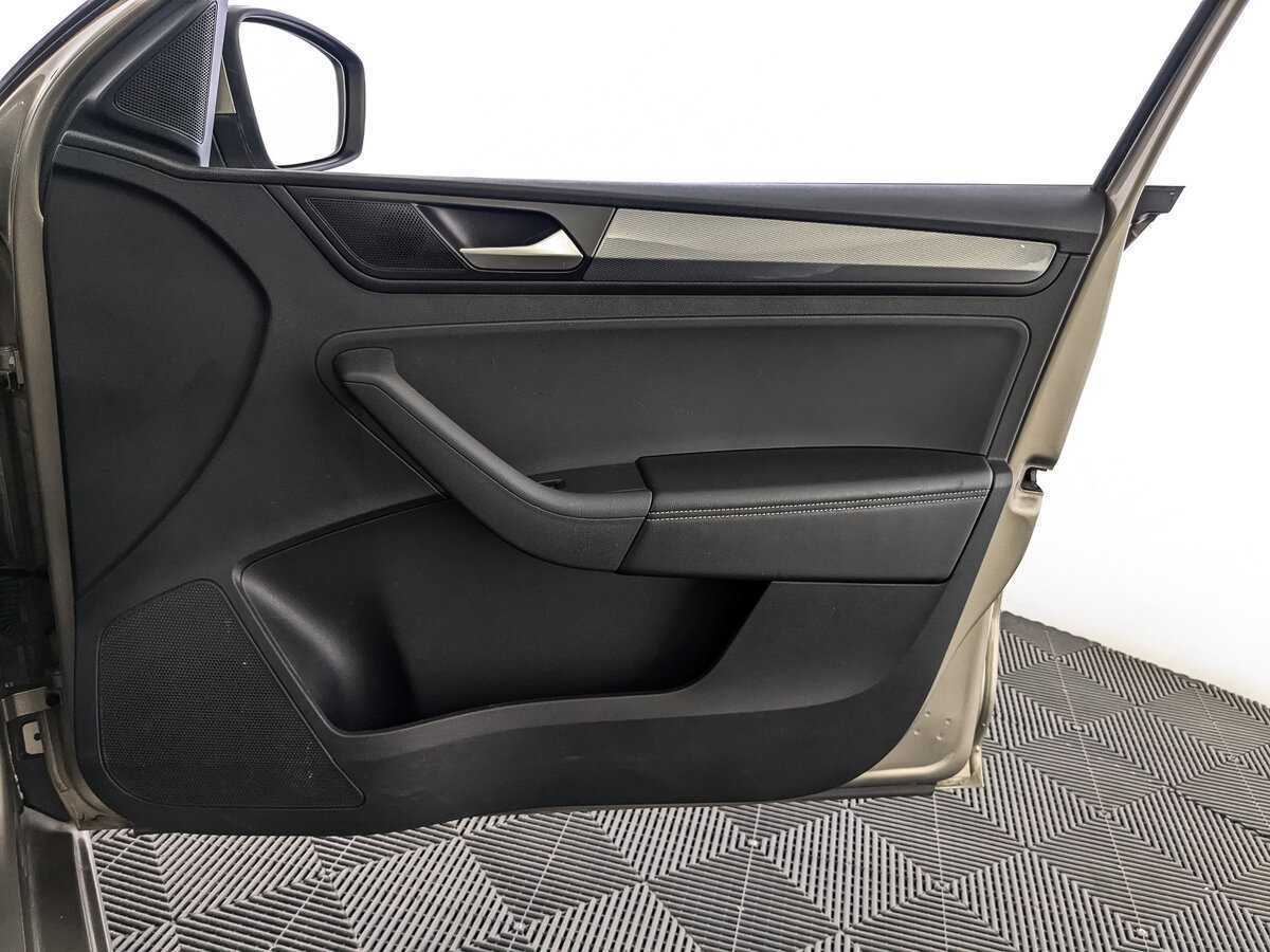 Volkswagen Polo б/у, 2020, Автоматическая. Фото: #20