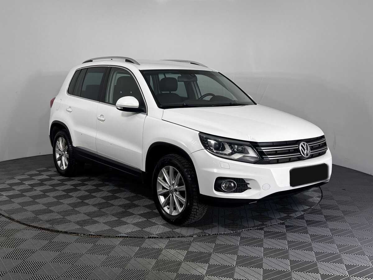 Volkswagen Tiguan б/у, 2013, Автоматическая. Фото: #2