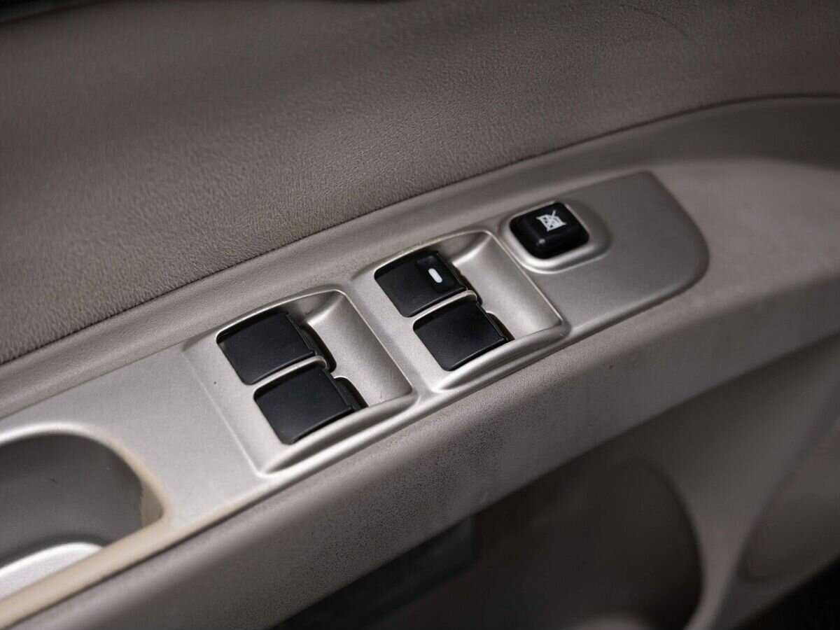 Mitsubishi Pajero Sport б/у, 2014, Механическая. Фото: #15