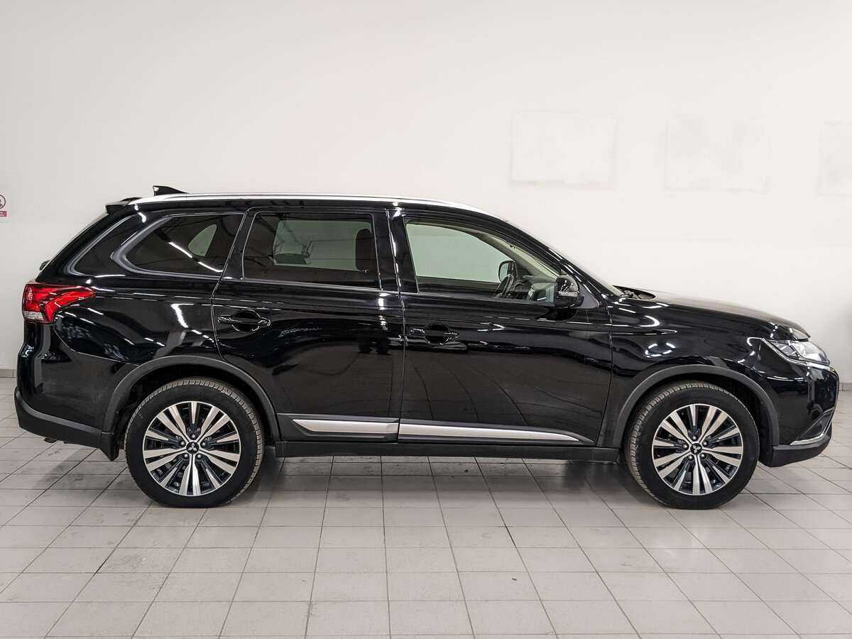 Mitsubishi Outlander б/у, 2020, Вариатор. Фото: #3