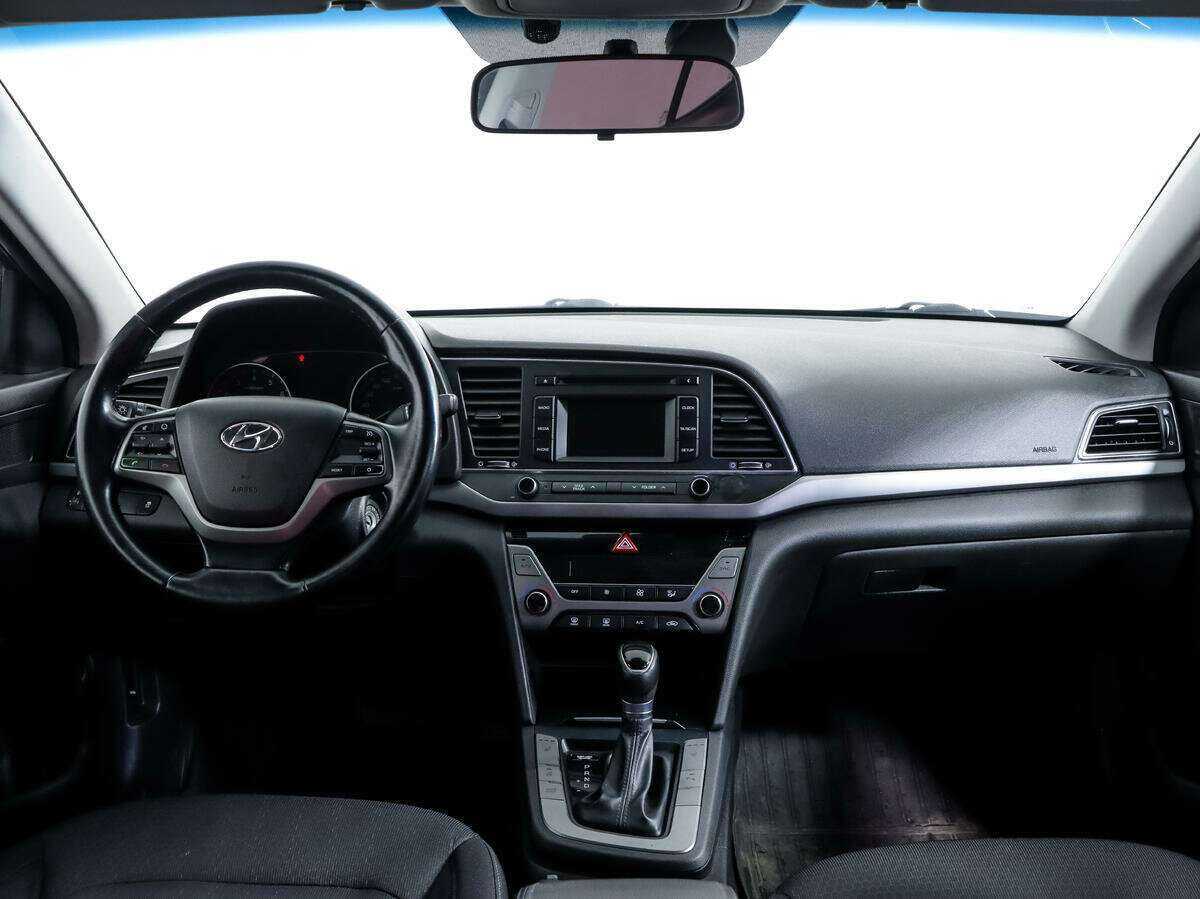 Hyundai Elantra б/у, 2017, Автоматическая. Фото: #9