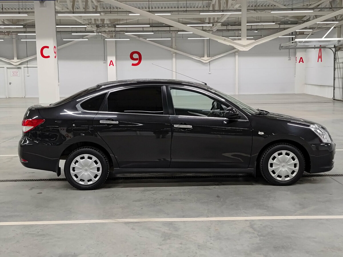 Nissan Almera б/у, 2015, Механическая. Фото: #3
