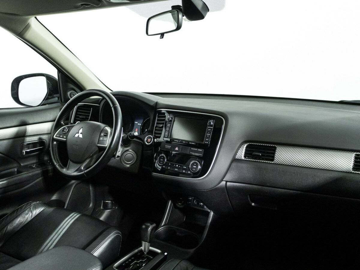 Mitsubishi Outlander б/у, 2014, Автоматическая. Фото: #8