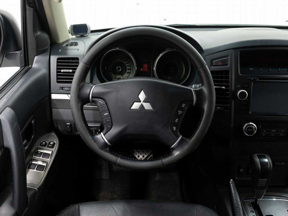 Mitsubishi Pajero б/у, 2013, Автоматическая. Фото: #15