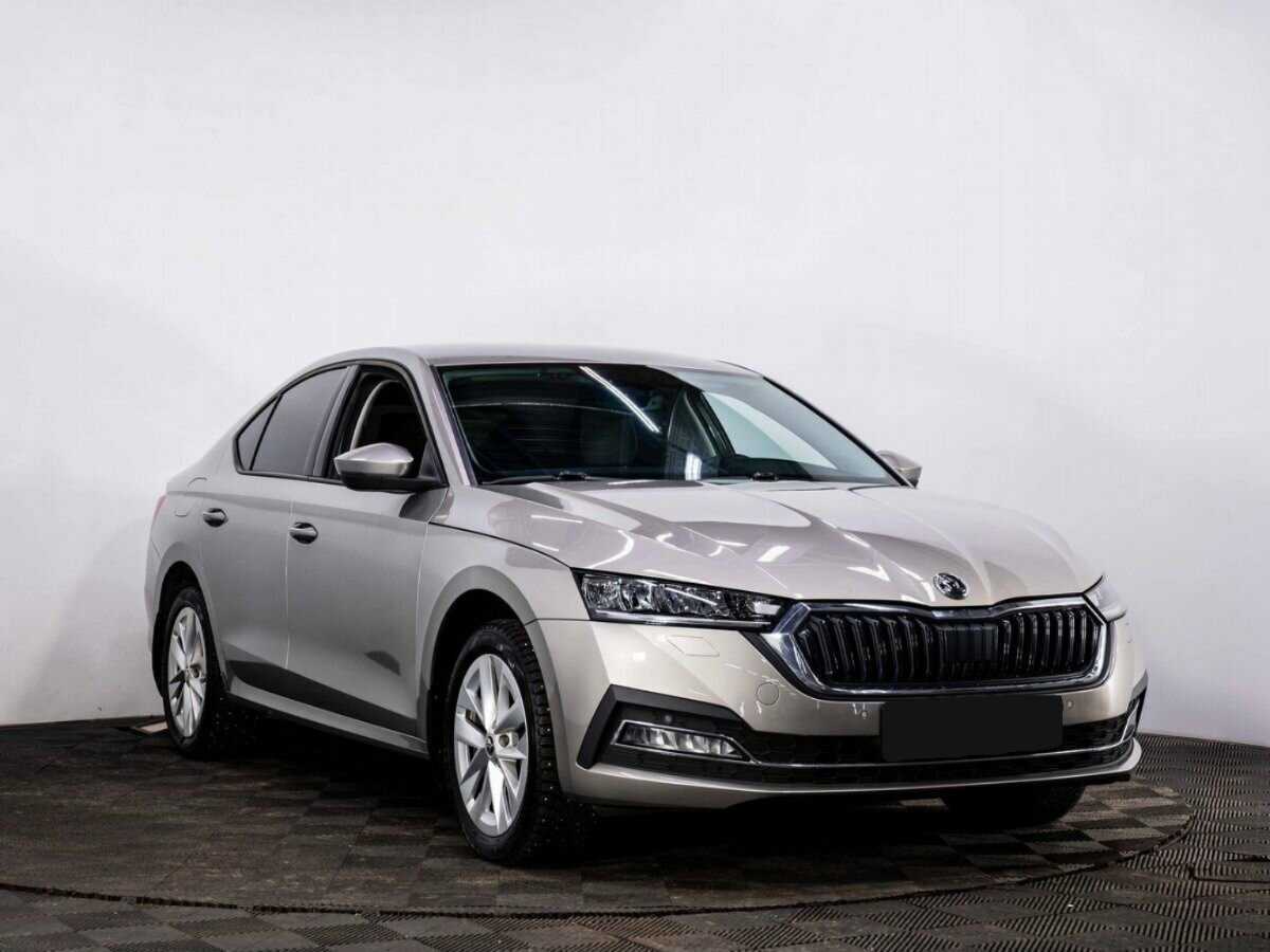 Skoda Octavia б/у, 2021, Автоматическая. Фото: #2