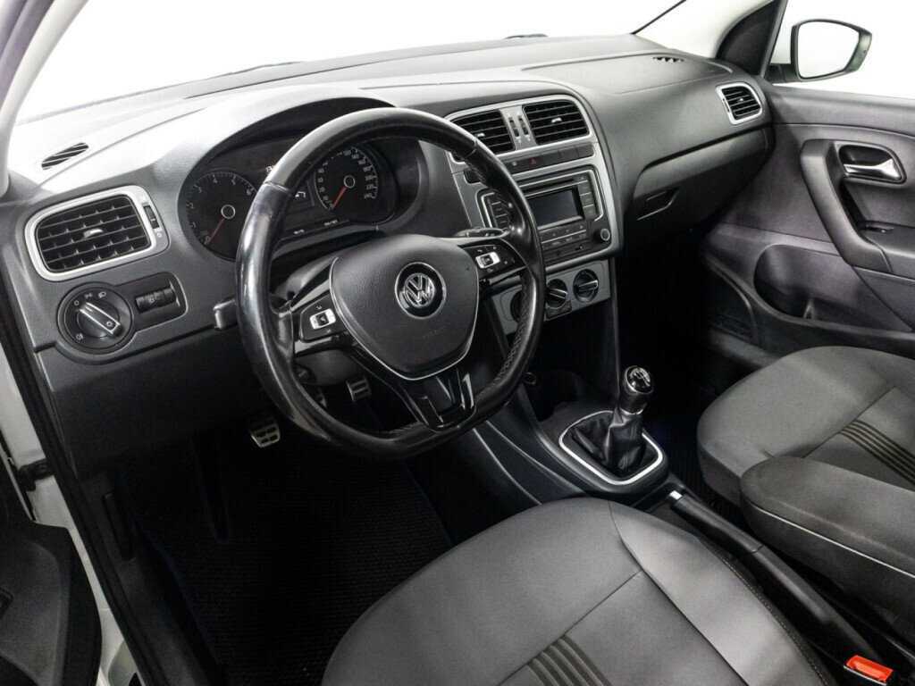 Volkswagen Polo б/у, 2016, Механическая. Фото: #10