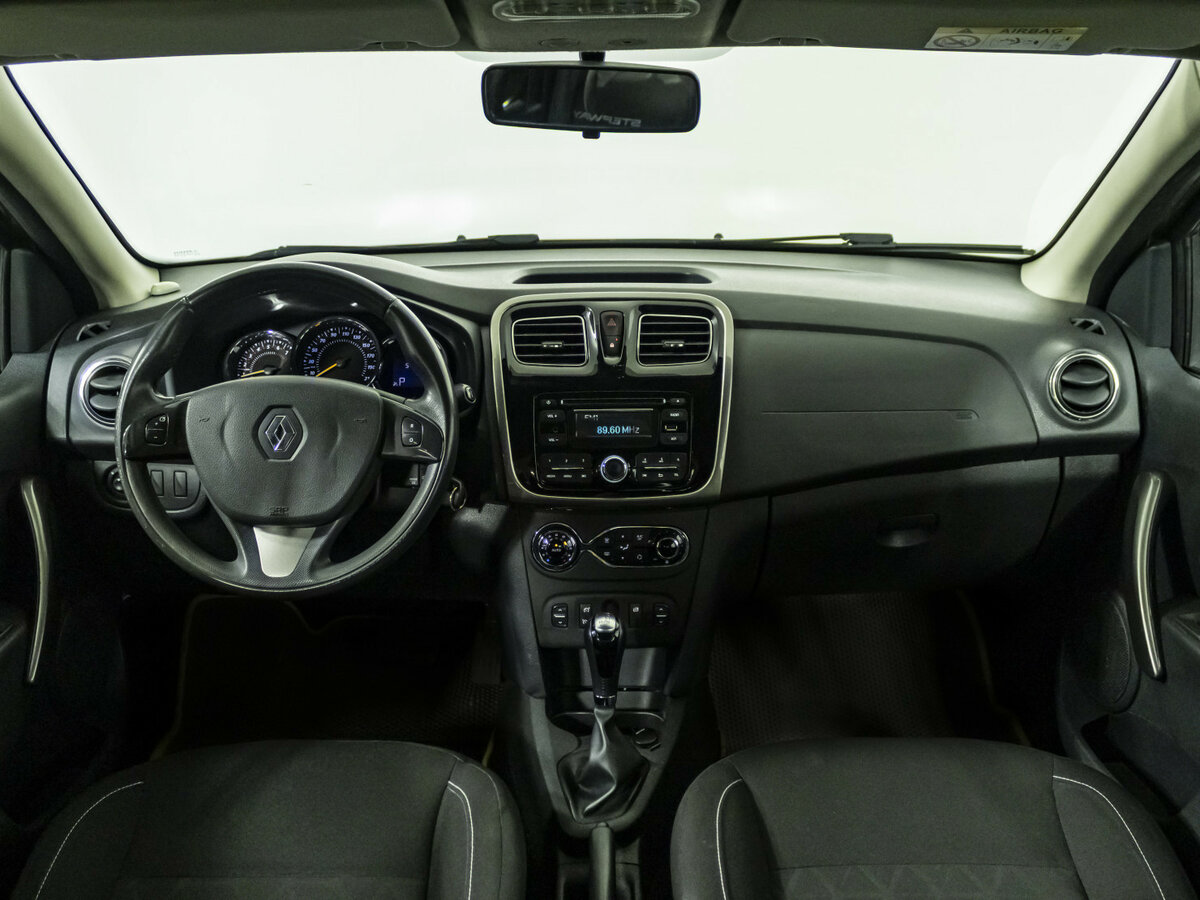 Renault Sandero б/у, 2015, Автоматическая. Фото: #12