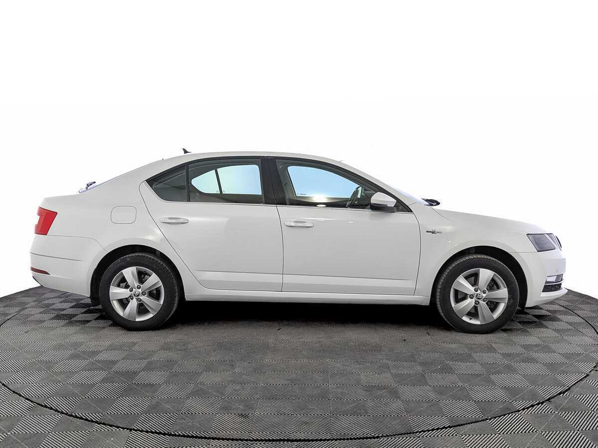 Skoda Octavia б/у, 2020, Автоматическая. Фото: #3