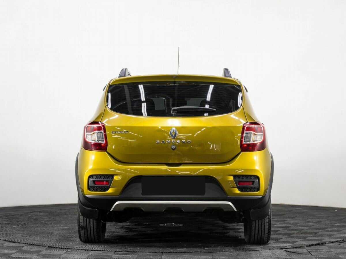 Renault Sandero б/у, 2017, Механическая. Фото: #4