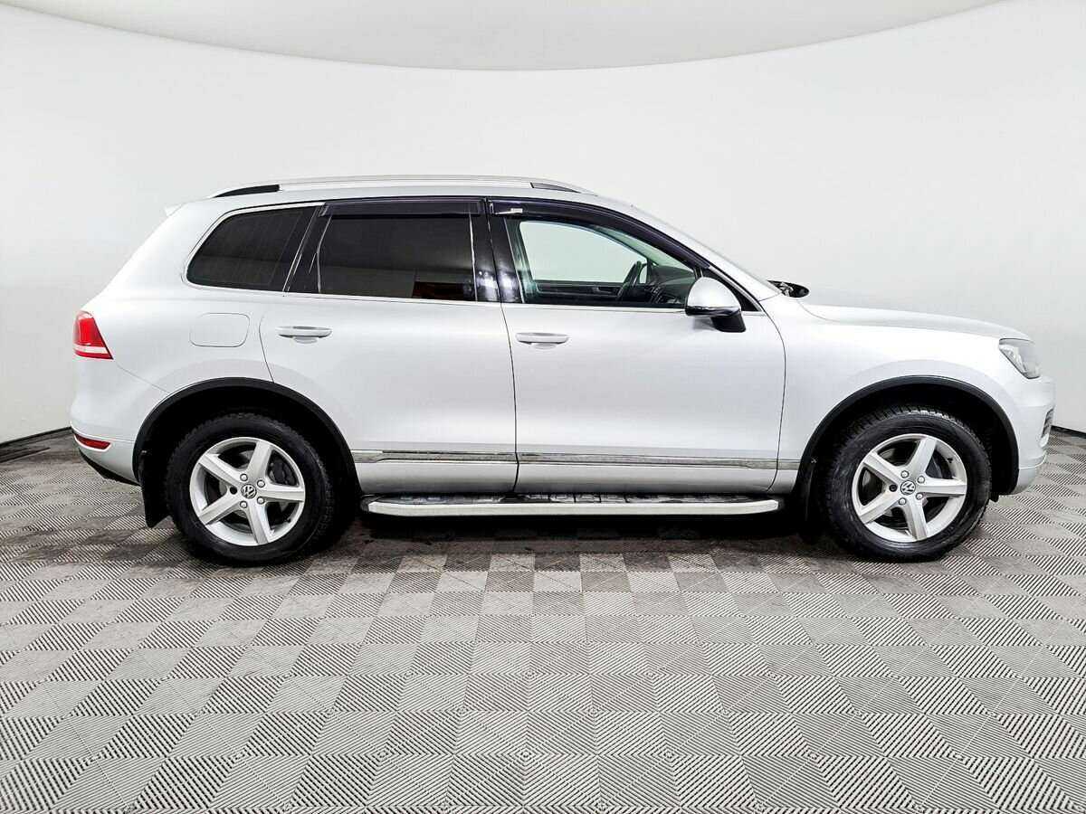 Volkswagen Touareg б/у, 2012, Автоматическая. Фото: #3