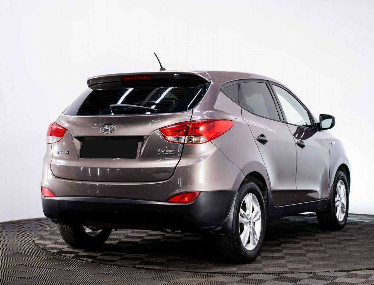 Hyundai ix35 б/у, 2013, Механическая. Фото: #4