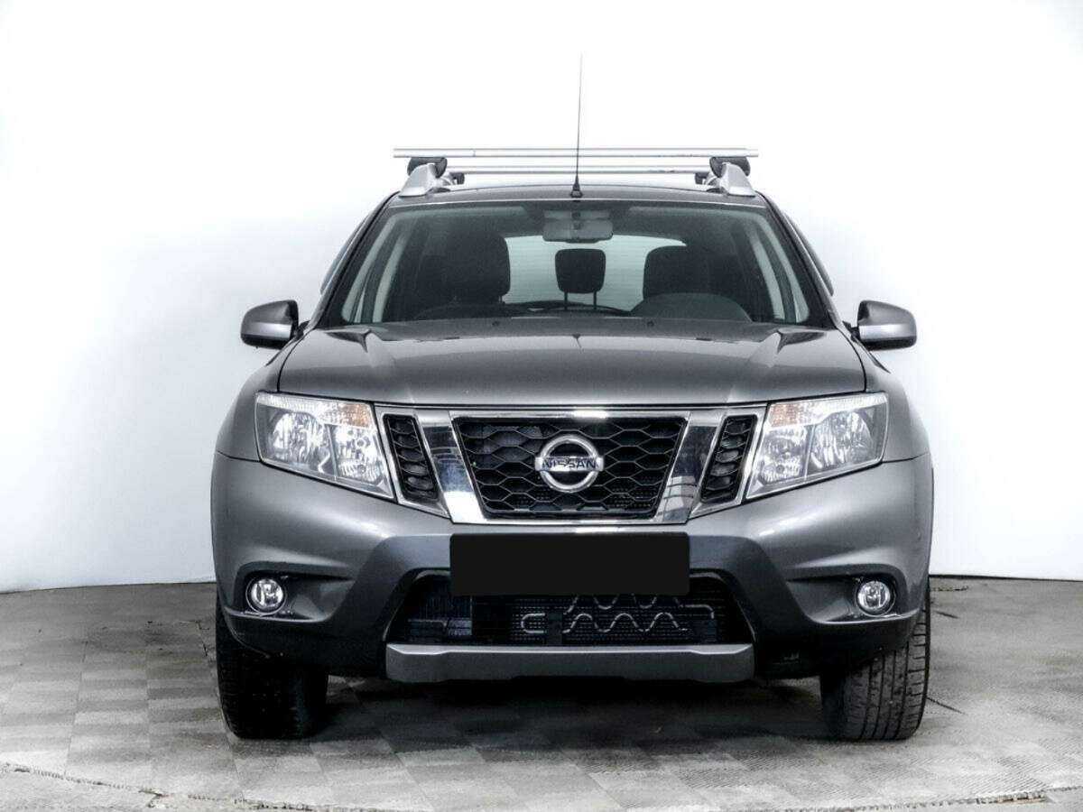 Nissan Terrano б/у, 2017, Автоматическая. Фото: #1