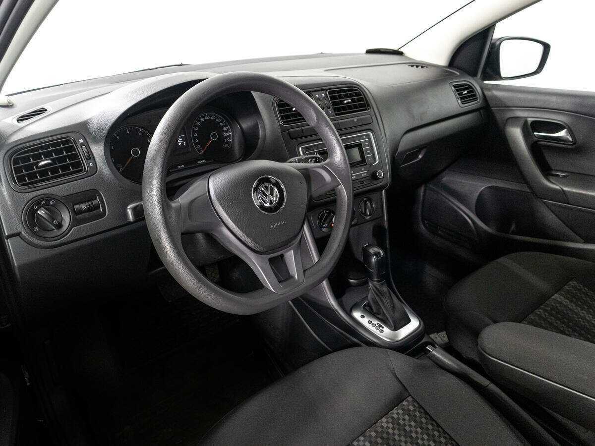 Volkswagen Polo б/у, 2019, Автоматическая. Фото: #10