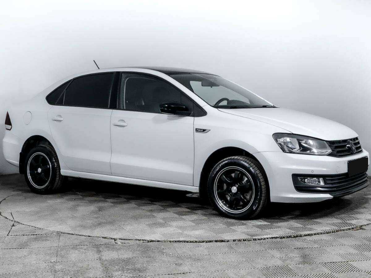 Volkswagen Polo б/у, 2019, Автоматическая. Фото: #2