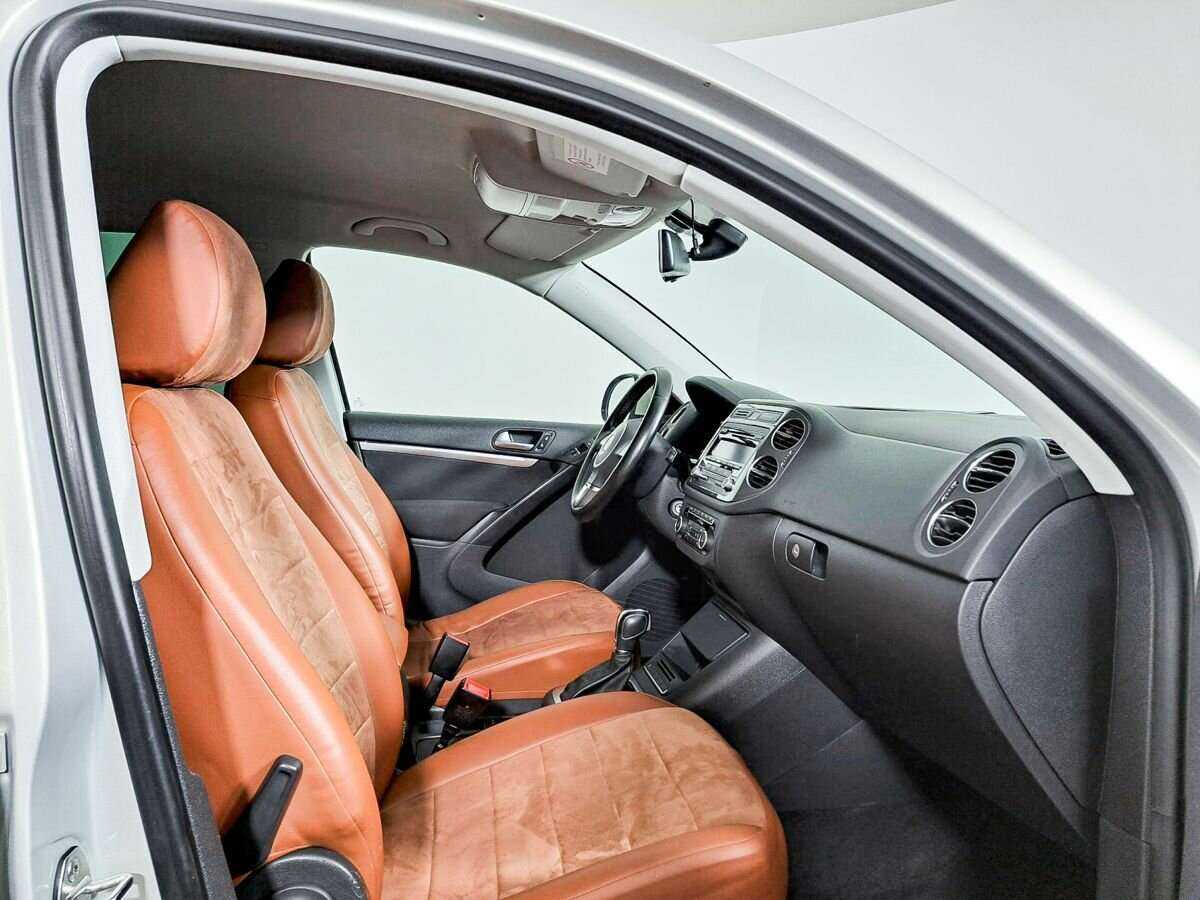 Volkswagen Tiguan б/у, 2012, Автоматическая. Фото: #6