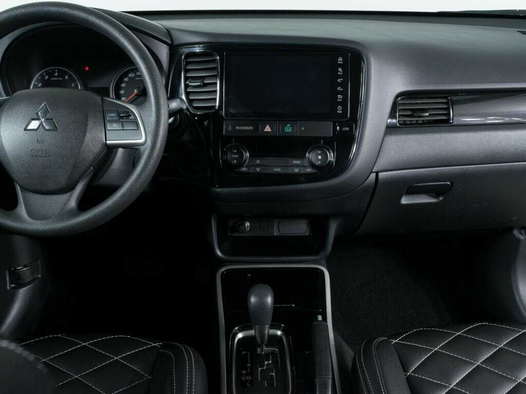 Mitsubishi Outlander б/у, 2022, Вариатор. Фото: #8