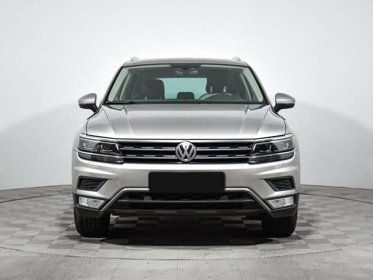 Volkswagen Tiguan б/у, 2017, Роботизированная. Фото: #1