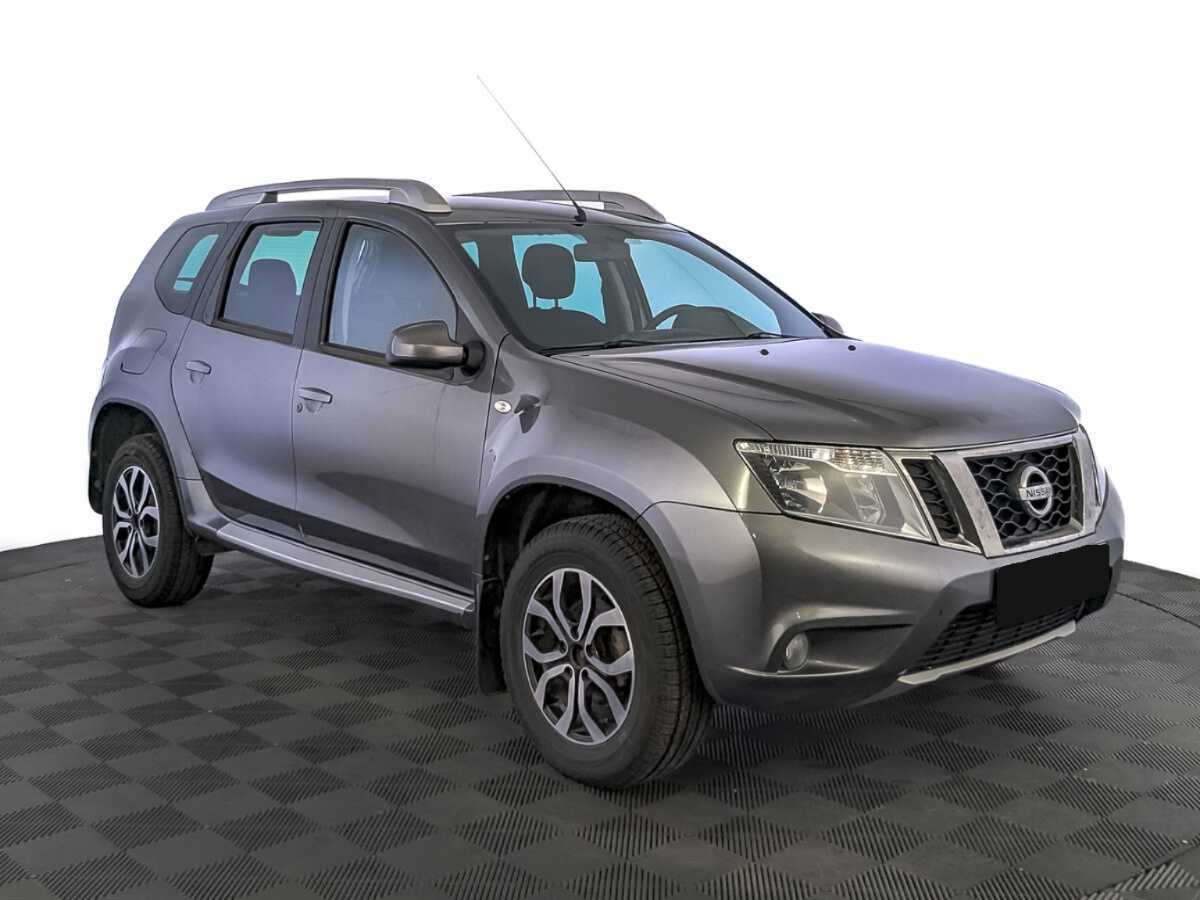 Nissan Terrano б/у, 2015, Автоматическая. Фото: #2