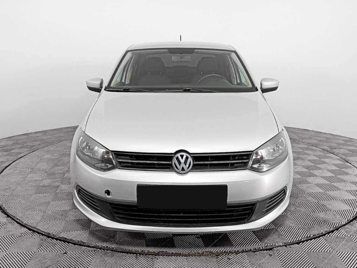 Volkswagen Polo б/у, 2013, Механическая. Фото: #1