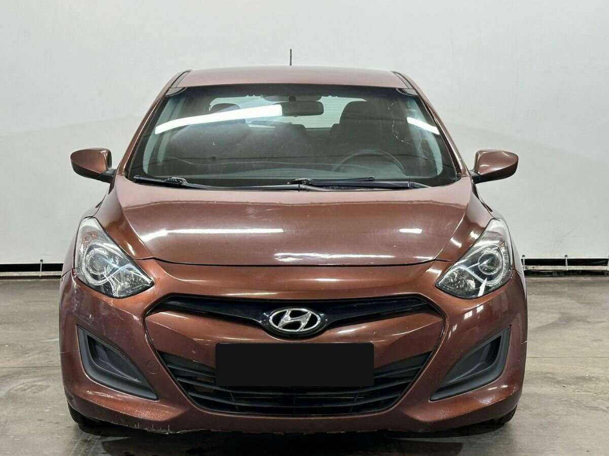 Hyundai i30 б/у, 2012, Автоматическая. Фото: #1