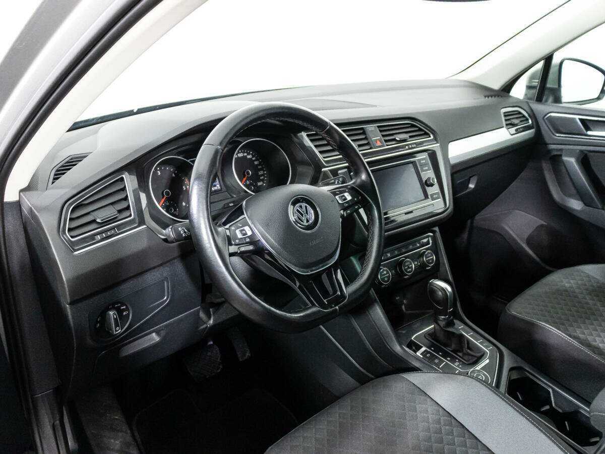 Volkswagen Tiguan б/у, 2018, Роботизированная. Фото: #10
