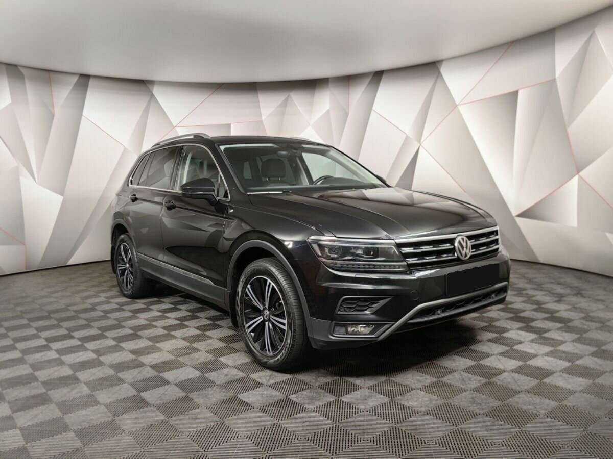 Volkswagen Tiguan б/у, 2018, Роботизированная. Фото: #2