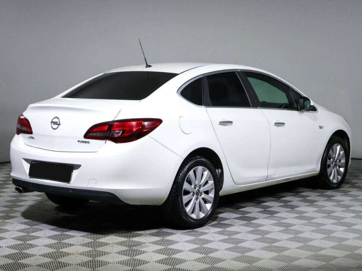 Opel Astra б/у, 2013, Автоматическая. Фото: #4