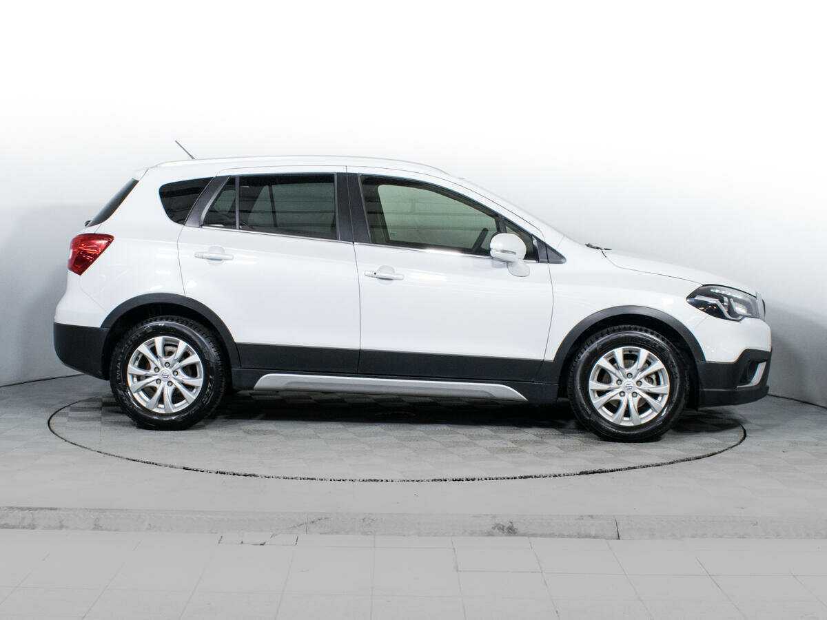 Suzuki SX4 б/у, 2018, Автоматическая. Фото: #3