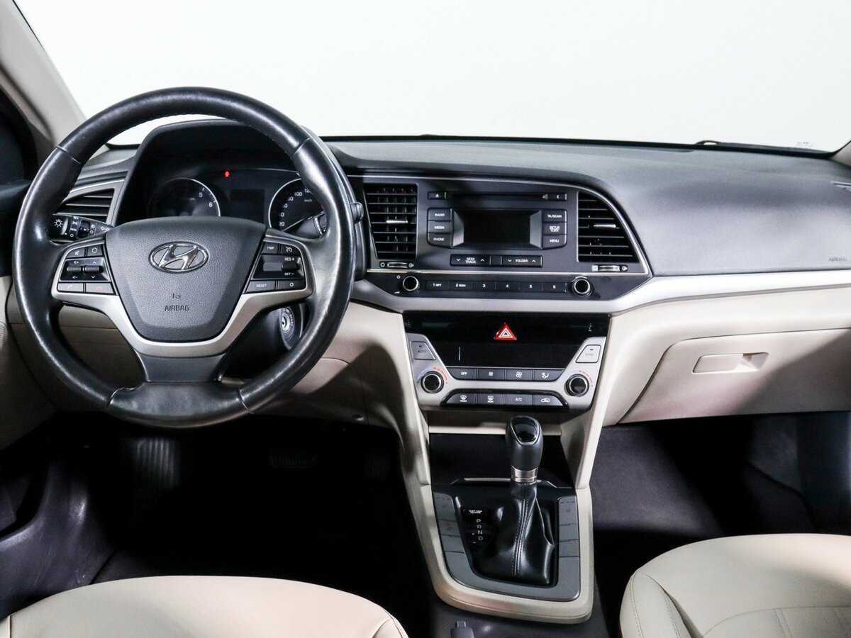 Hyundai Elantra б/у, 2018, Автоматическая. Фото: #8