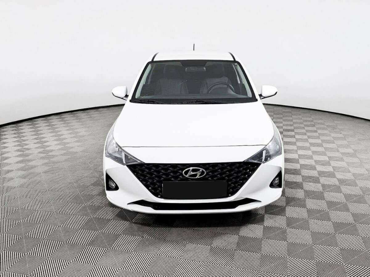 Hyundai Solaris б/у, 2021, Автоматическая. Фото: #1