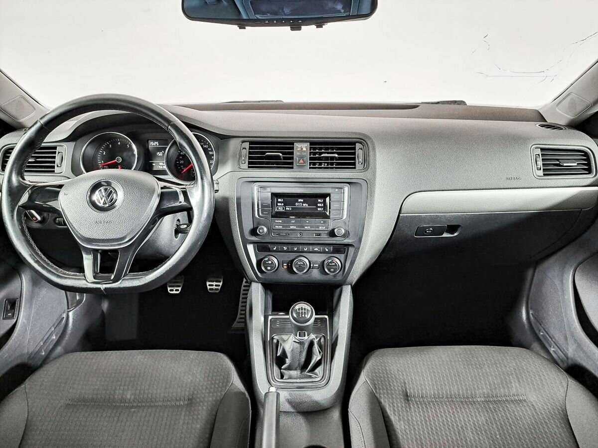 Volkswagen Jetta б/у, 2016, Механическая. Фото: #9