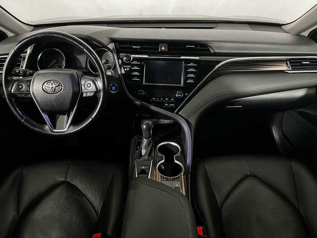 Toyota Camry б/у, 2018, Автоматическая. Фото: #11