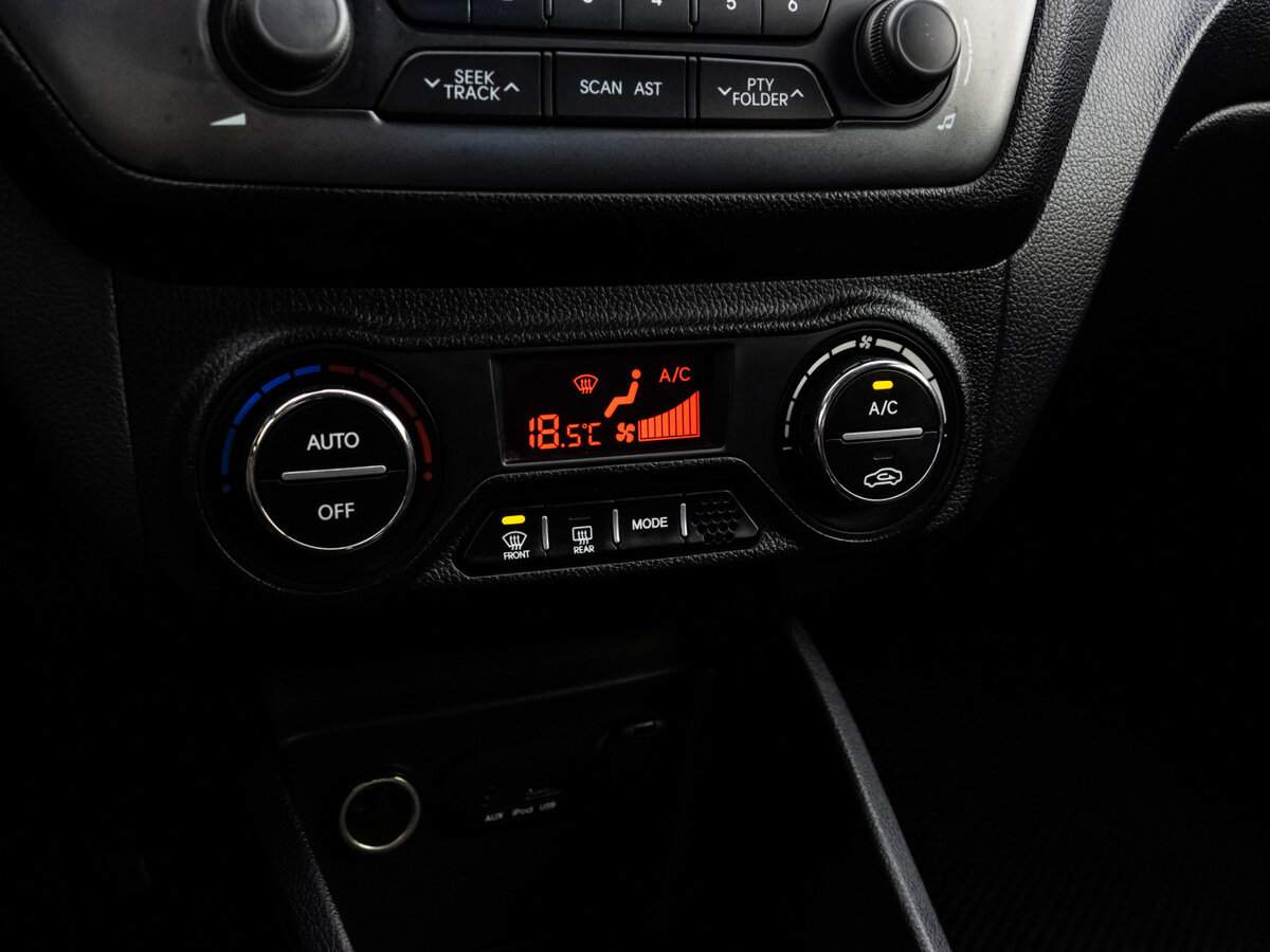 Kia Rio б/у, 2012, Механическая. Фото: #11