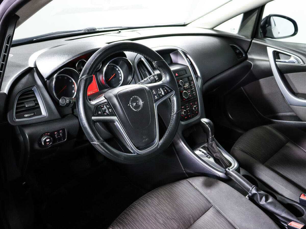 Opel Astra б/у, 2012, Автоматическая. Фото: #11