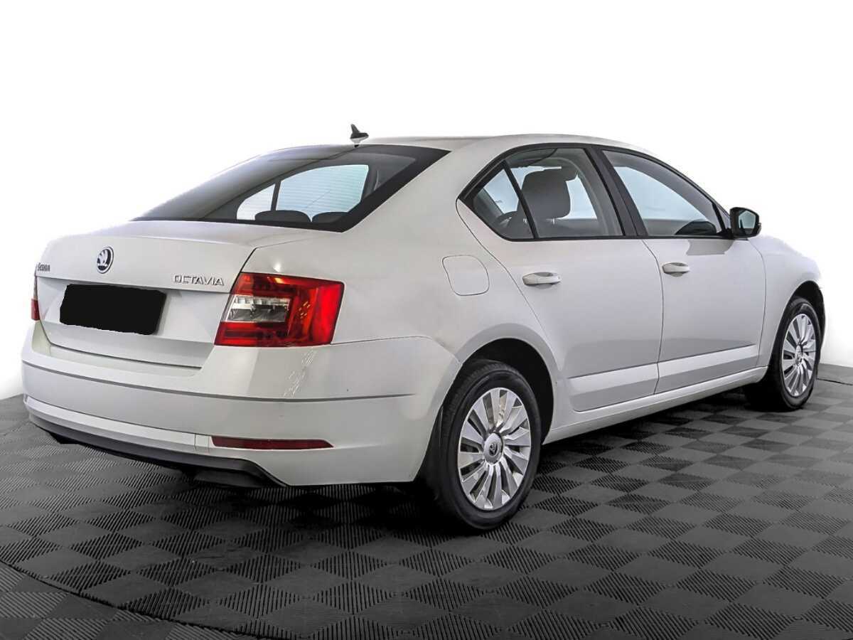 Skoda Octavia б/у, 2019, Механическая. Фото: #4