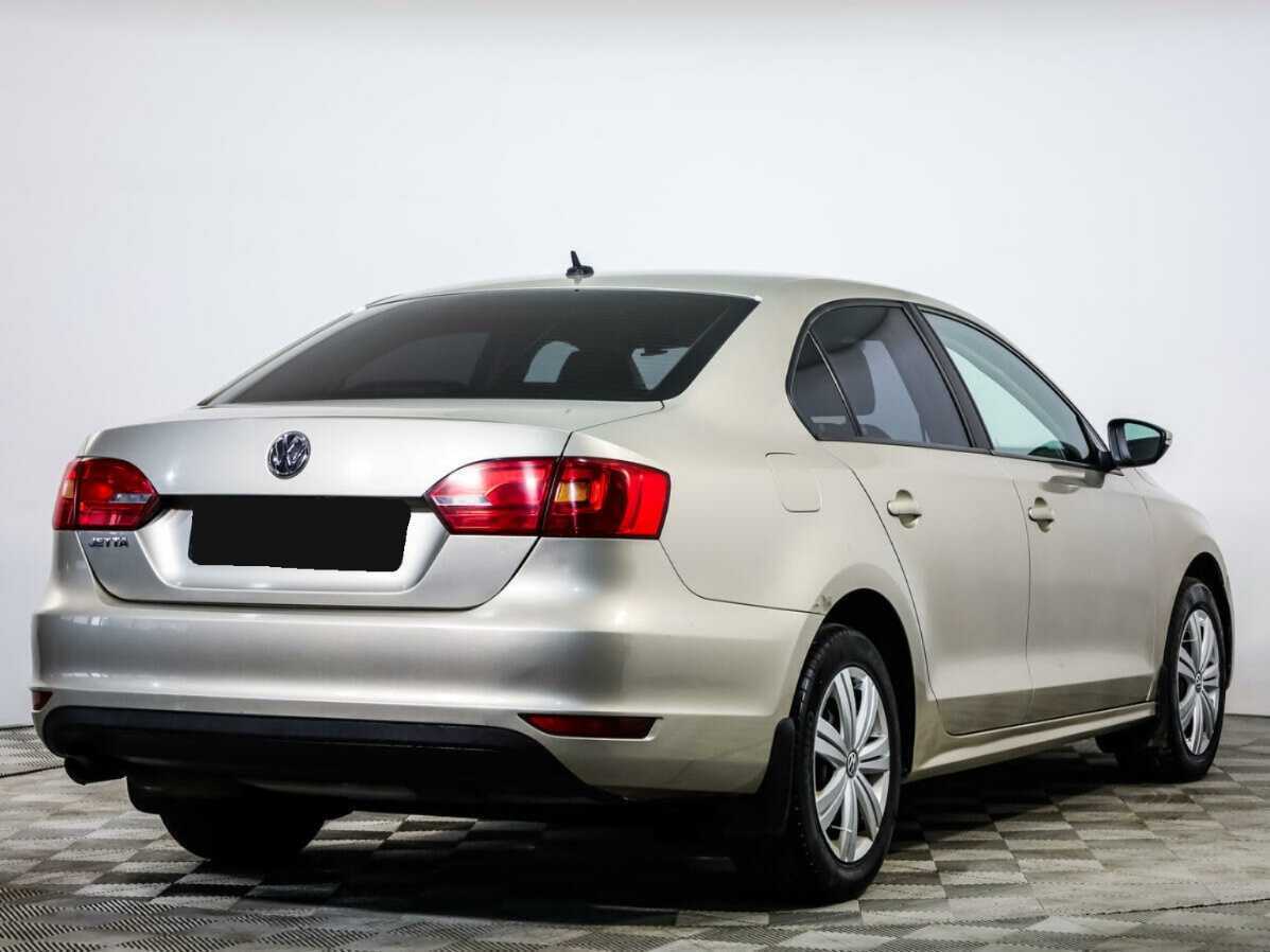 Volkswagen Jetta б/у, 2012, Механическая. Фото: #3