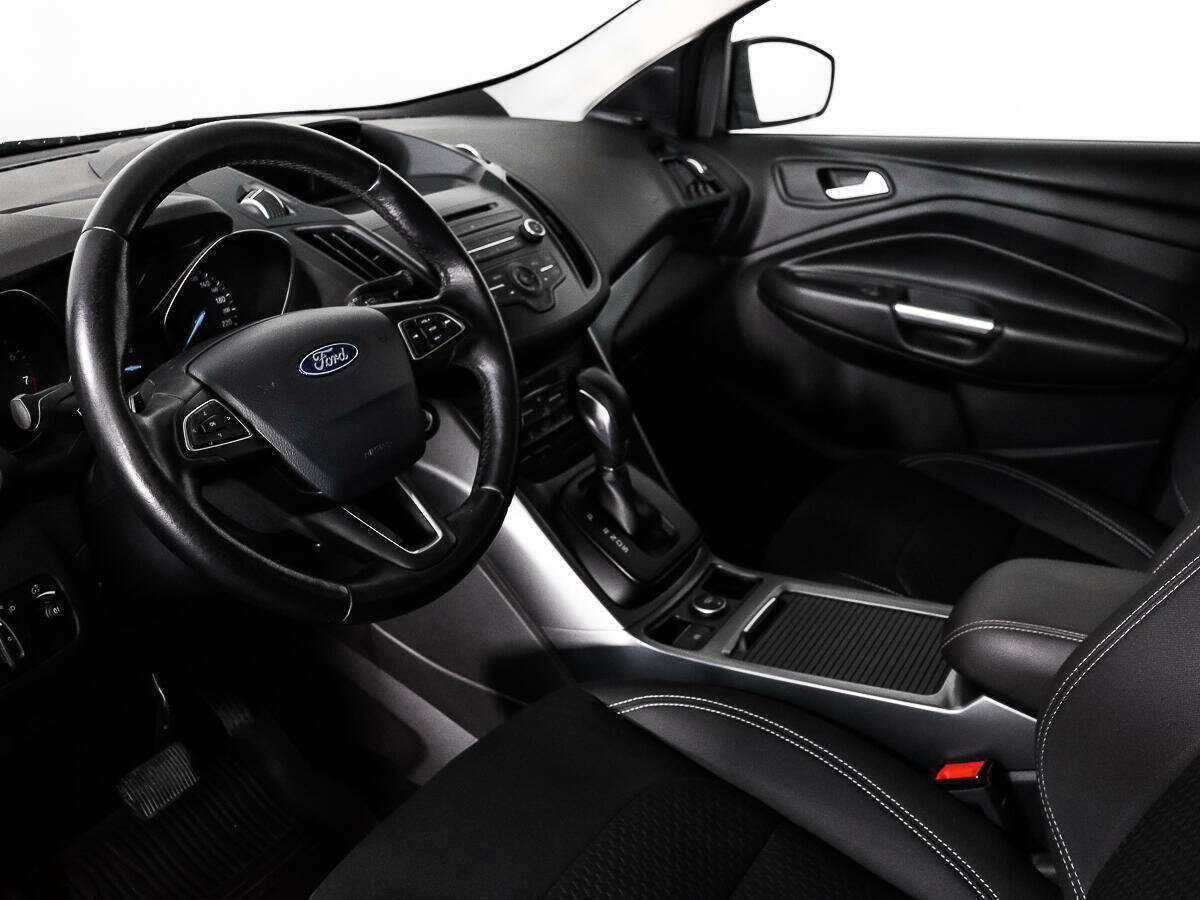 Ford Kuga б/у, 2017, Автоматическая. Фото: #8