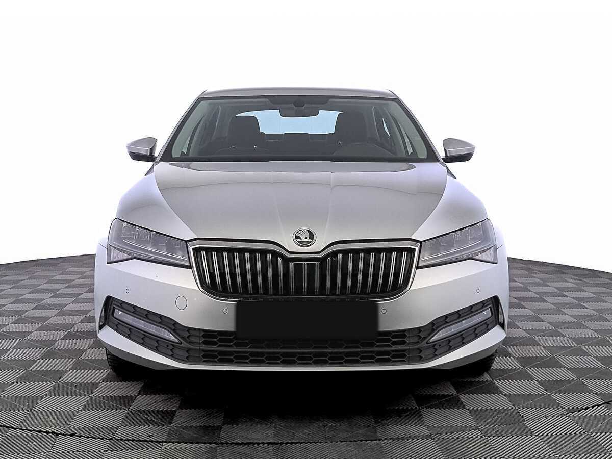 Skoda Superb б/у, 2021, Роботизированная. Фото: #1