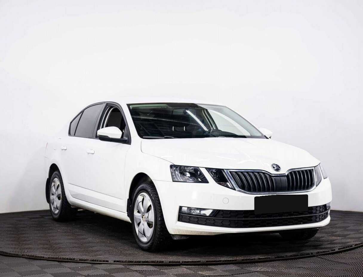Skoda Octavia б/у, 2019, Механическая. Фото: #2