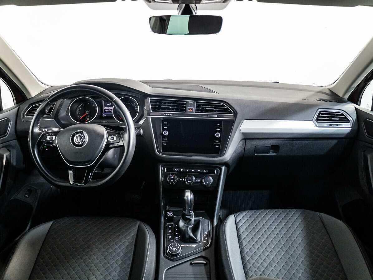 Volkswagen Tiguan б/у, 2017, Роботизированная. Фото: #12