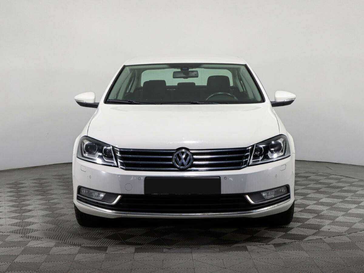 Volkswagen Passat б/у, 2014, Роботизированная. Фото: #1
