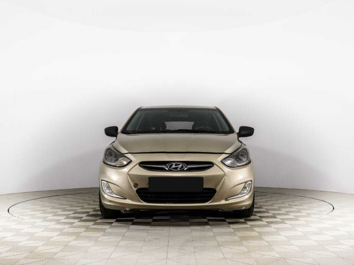 Hyundai Solaris б/у, 2013, Автоматическая. Фото: #1