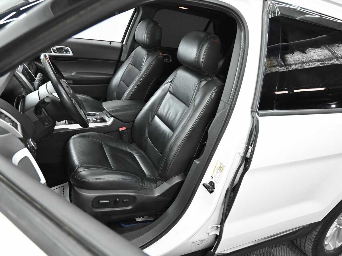 Ford Explorer б/у, 2012, Автоматическая. Фото: #5