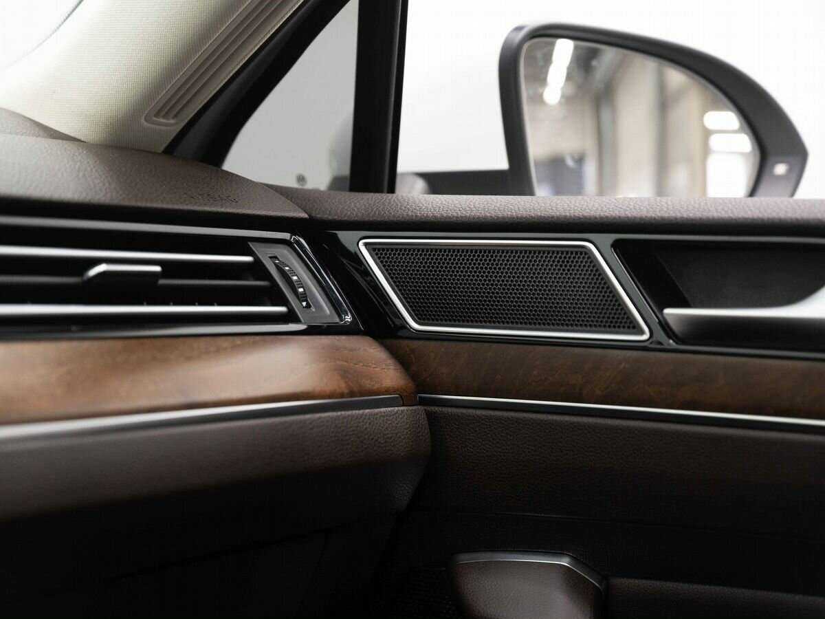 Volkswagen Passat б/у, 2016, Роботизированная. Фото: #22