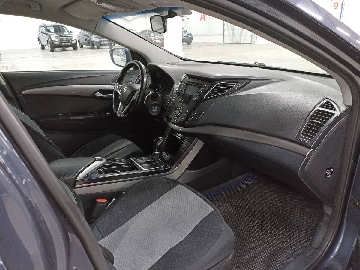 Hyundai i40 б/у, 2013, Автоматическая. Фото: #10