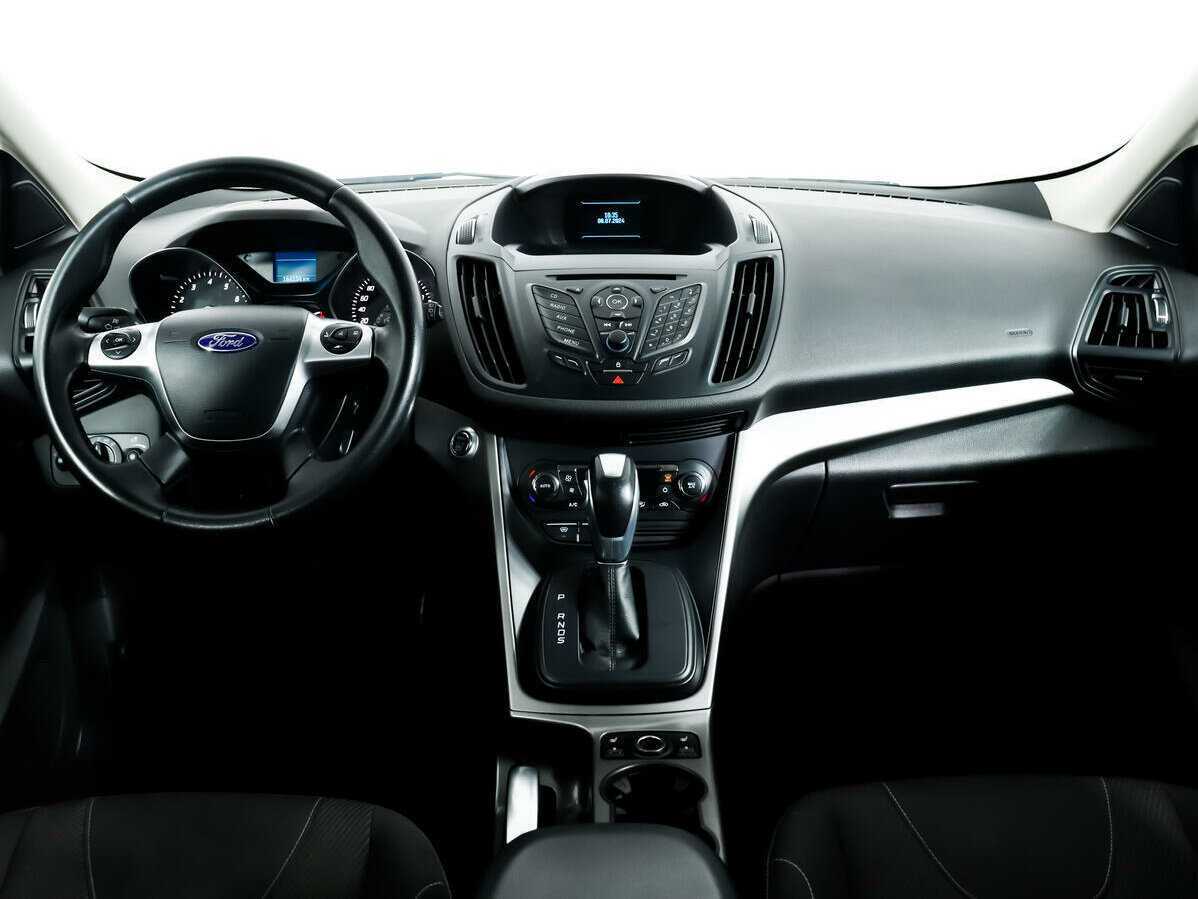 Ford Kuga б/у, 2016, Автоматическая. Фото: #10