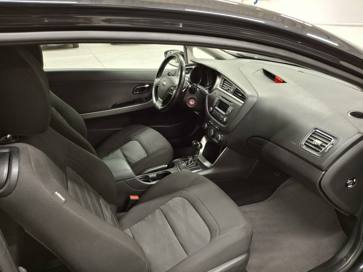 Kia Ceed б/у, 2015, Автоматическая. Фото: #10
