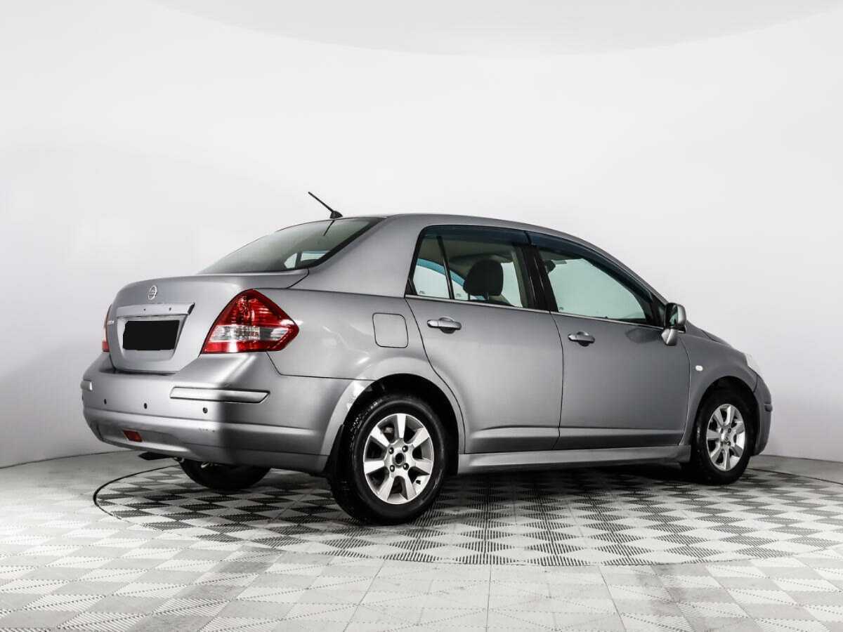 Nissan Tiida б/у, 2012, Механическая. Фото: #4