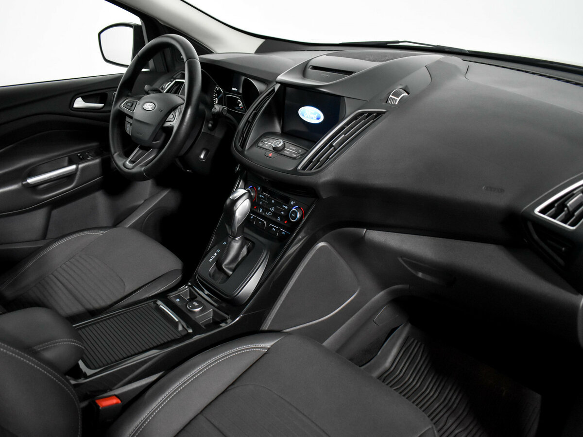 Ford Kuga б/у, 2017, Автоматическая. Фото: #10