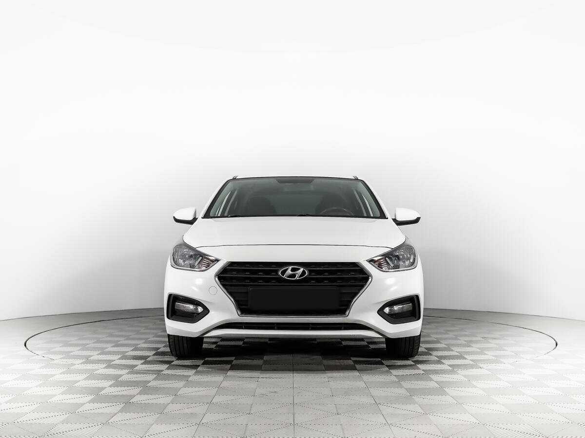 Hyundai Solaris б/у, 2018, Механическая. Фото: #1